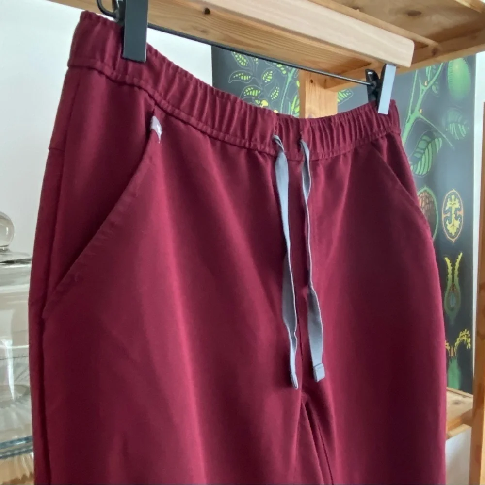 FIGS Maroon Red Tansen Jogger Scrub Pants Small